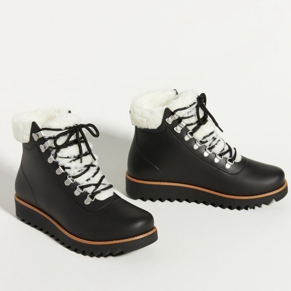 NWT Anthropologie Black Rubber Cream Sherpa Lace Up Snow Rain Boots Size 6